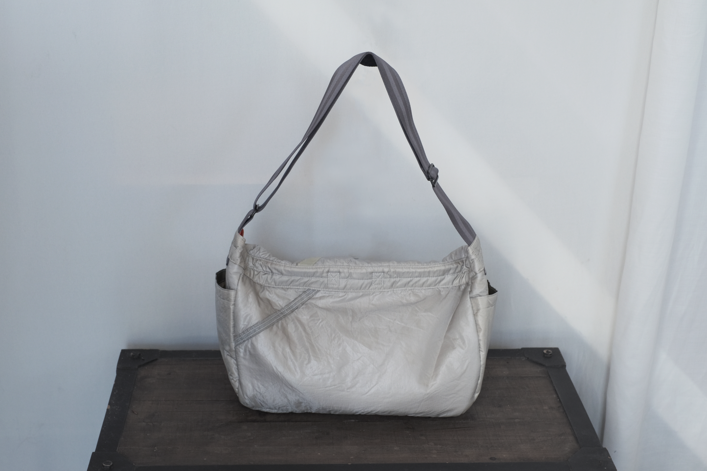 NEWSPAPER BAG PARACHUTE CLOTH