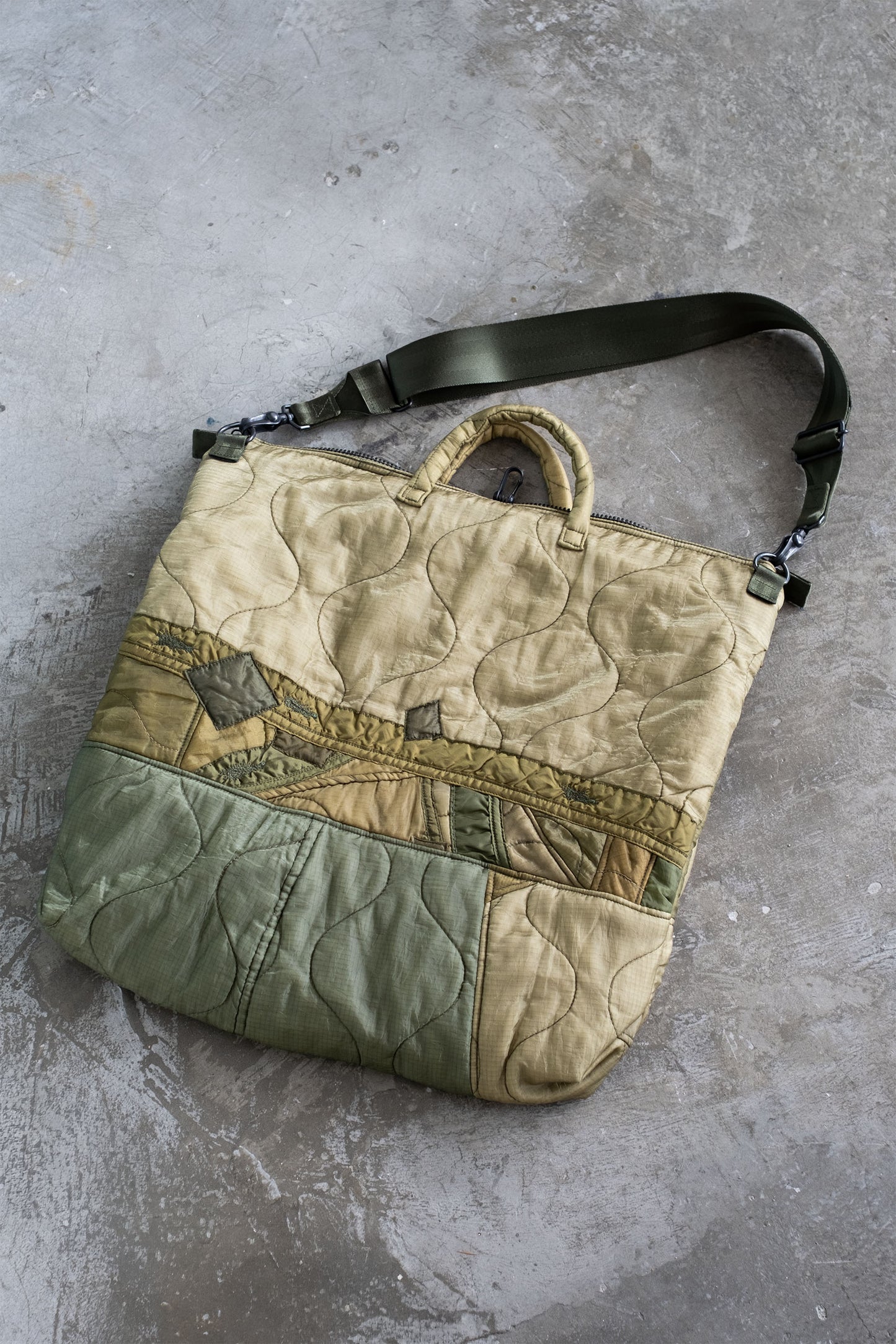 HELMET BAG with OLD WAPPEN①