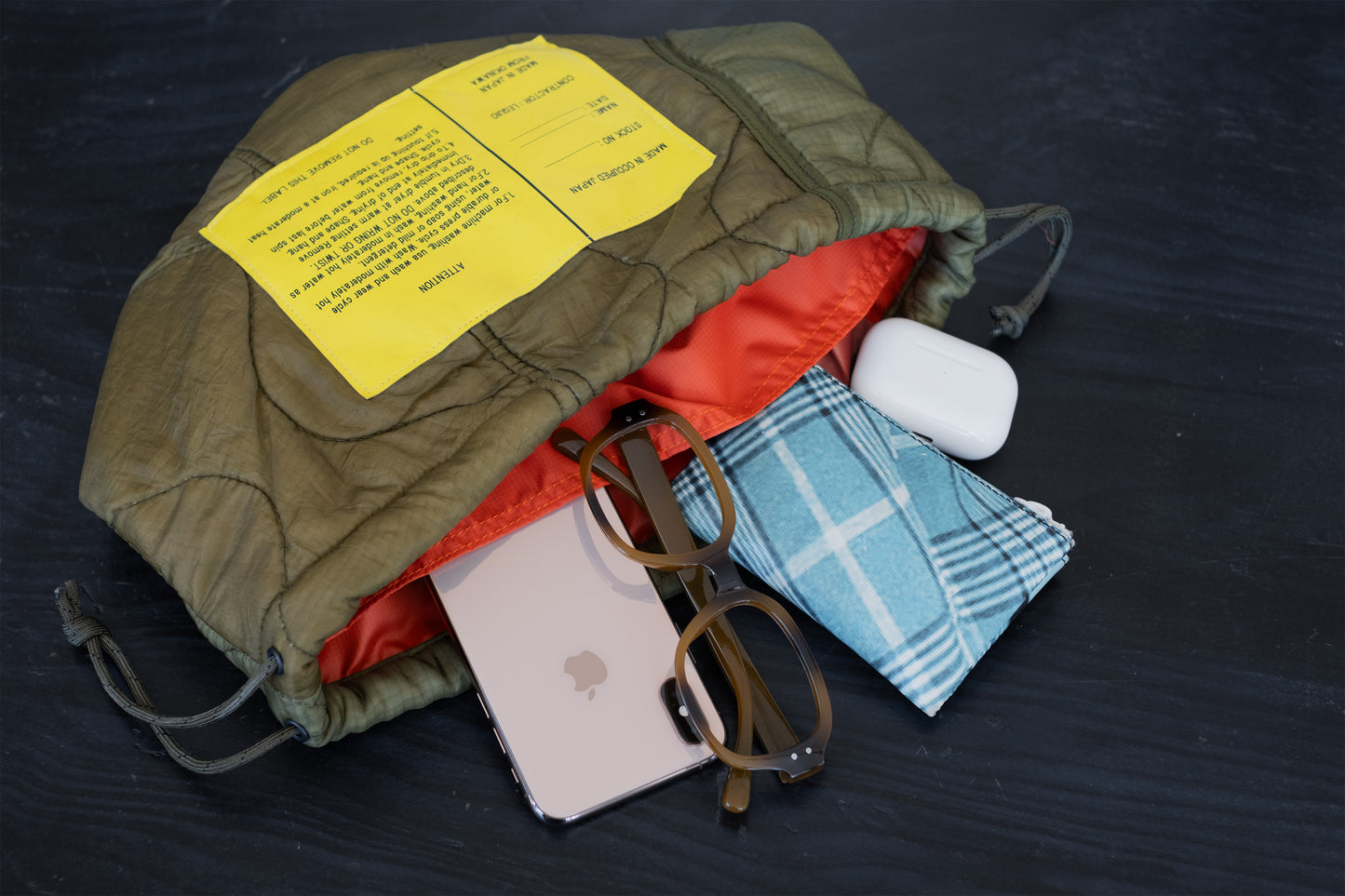 PERSONAL EFFECTS BAG with OLD WAPPEN①