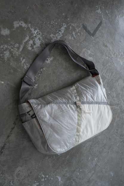 NEWSPAPER BAG PARACHUTE CLOTH