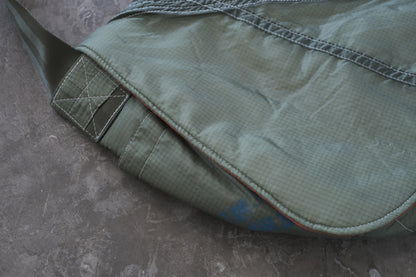 NEWSPAPER BAG PARACHUTE CLOTH